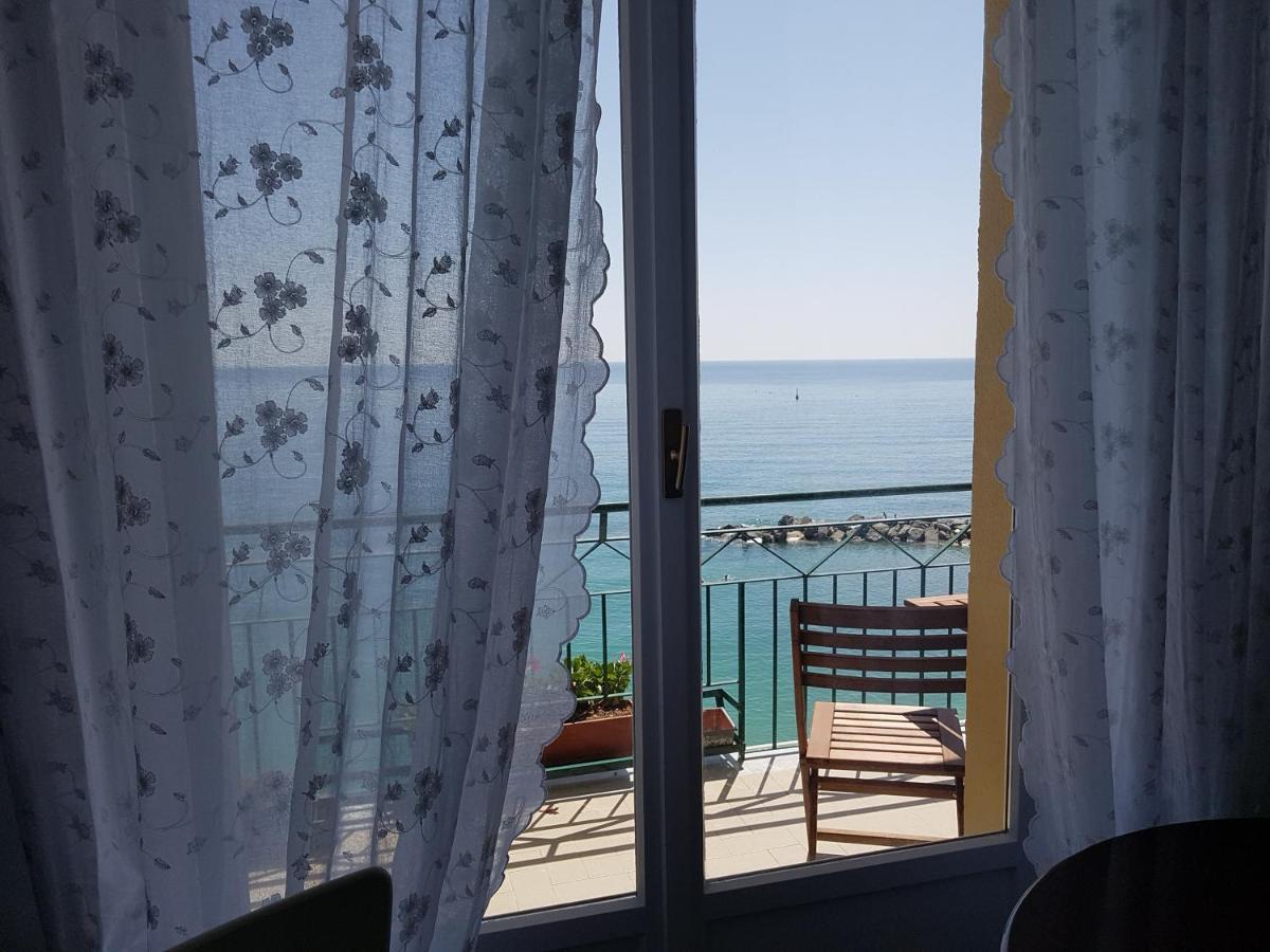 Bea'S Apartment - The Window To The Sea - Seafront Monterosso al Mare Exteriör bild